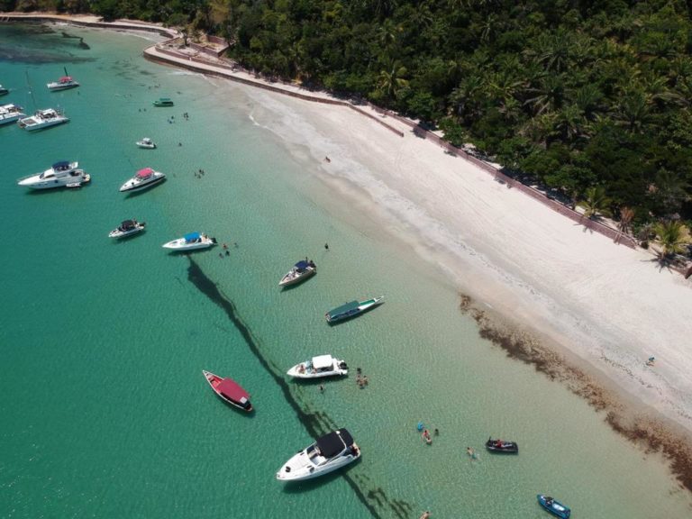 Praia-de-Viração-Ilha-dos-Frades.jpg